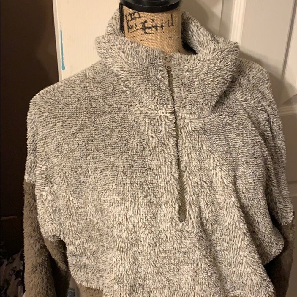 Sherpa dyed pullover  with pocketsNew